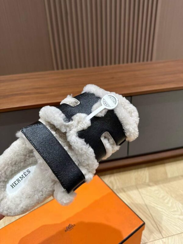 에르메스 시어링 양털 퍼 슬리퍼(14컬러)H222195 신발 - 이미지 3