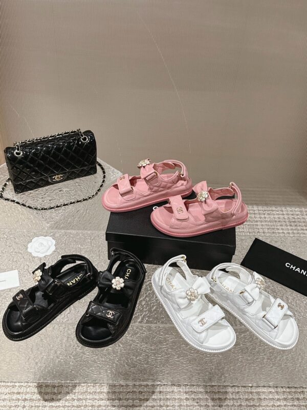샤넬 까멜리아 벨크로 스트랩 샌들 G35927 - 이미지 6