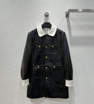 셀린느 페이턴트 램스킨 가죽 베이비돌 코트 2D574294Z