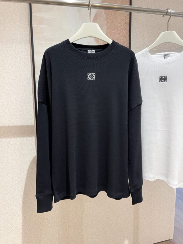 로에베 24FW 오버핏 긴팔 티셔츠 H526Y22XAY - 이미지 2