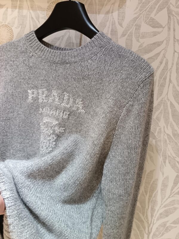 프라다 24FW 니트 스웨터 P24G1V - 이미지 2