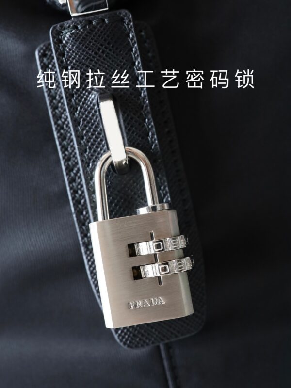 프라다 리나일론 사피아노 더플 백 보스턴백 2VC796 - 이미지 5