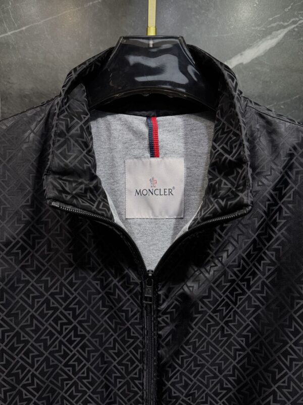 몽클레어 Vanoise 바누이즈 모노그램 바람막이 자켓 25ss - 이미지 2
