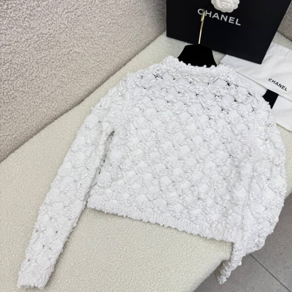 샤넬 CC 로고 코튼 가디건 화이트 P79133 - 이미지 6