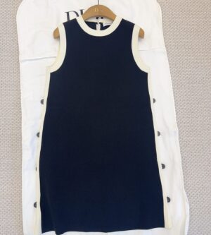 디올 Dioriviera 쇼트 스트레이트 원피스 544R32A5005