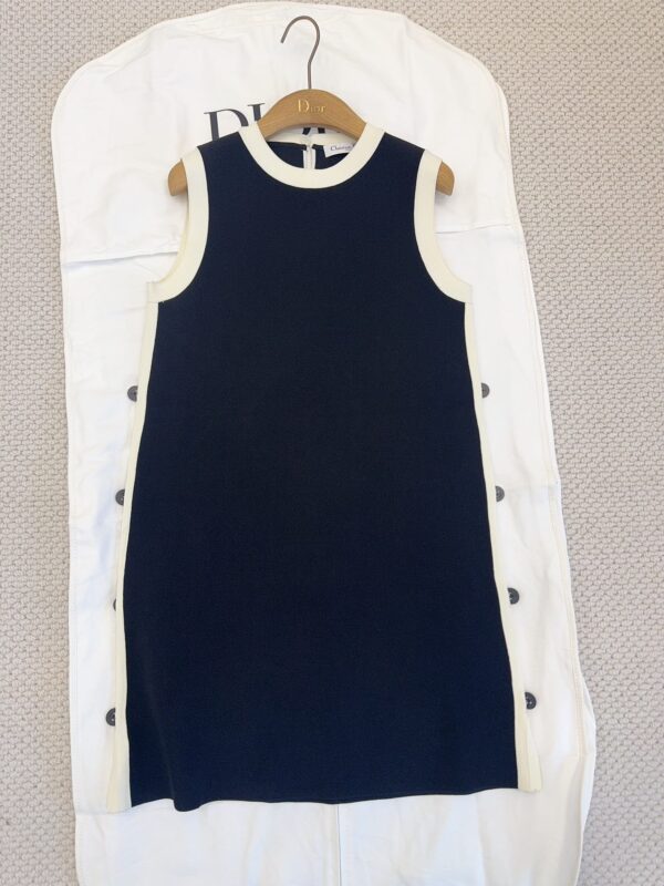 디올 Dioriviera 쇼트 스트레이트 원피스 544R32A5005