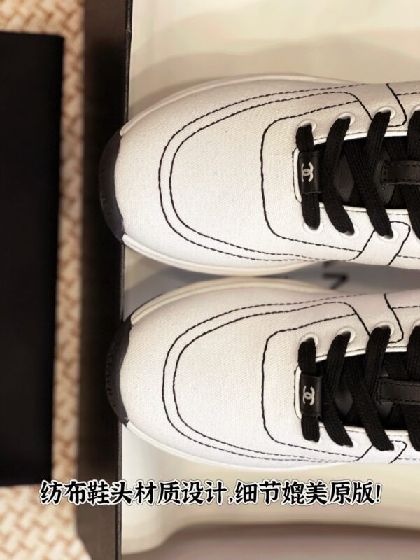 샤넬 25C 크루즈 스니커즈 CC로고 스티치 코튼 운동화  G46084 - 이미지 3