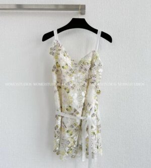 디올 나비 패턴 민소매 블라우스 521B47A8261