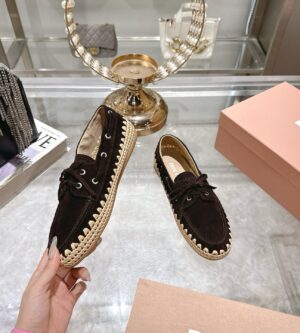 미우미우 스웨이드 라피아 보트 슈즈 5D378E