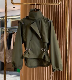 버버리 후드 트렌치 자켓 8113067