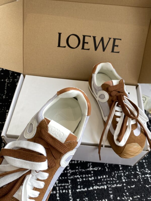 로에베 25FW 아나그램 스니커즈 LBR2282X13 - 이미지 5