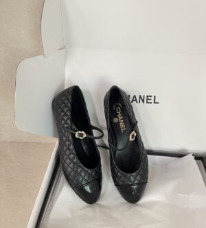 샤넬 25FW 퀼팅 메리제인 플랫 슈즈 G46579