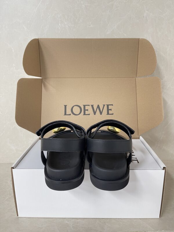 로에베 아나그램 페블 샌들 L815465XB7 - 이미지 2