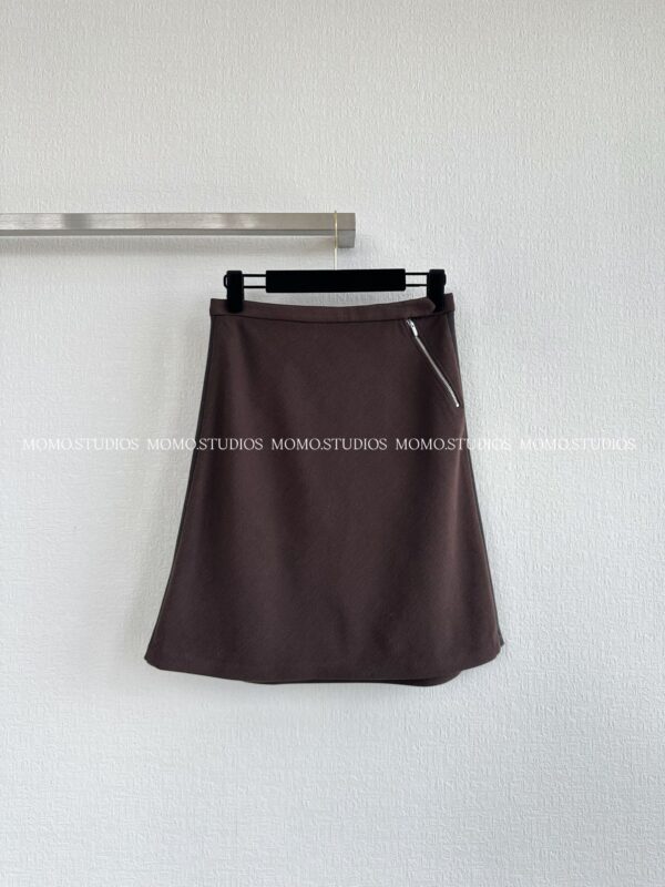 미우미우 패브릭 스티치 니트 스커트 MG2566