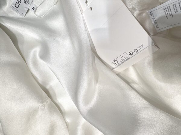 샤넬 CC 로고 실크 자카드 블라우스 블루종 자켓 25M P79802 - 이미지 6