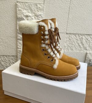 셀린느 셔링 커트 레이스업 미드 워커 부츠 361824362C