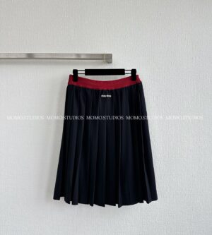 미우미우 핀스트라이프 플리츠 스커트 MG2530